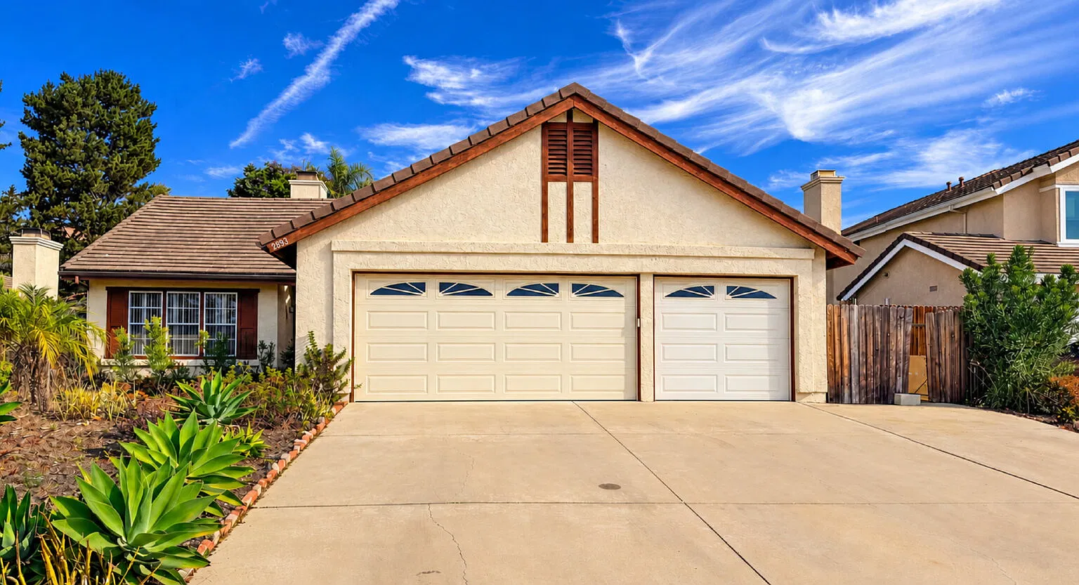3 bed, 2.0 bath, 1437 sqft, $4,000 — Photo 1