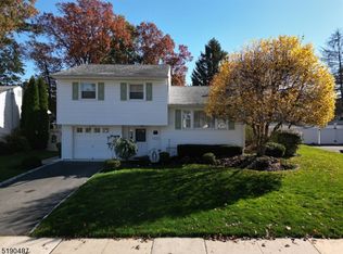 83 Liberty St, Clark, NJ 07066