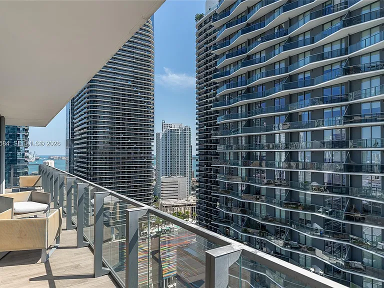 88 SW 7th St #2401 — Photo 40
