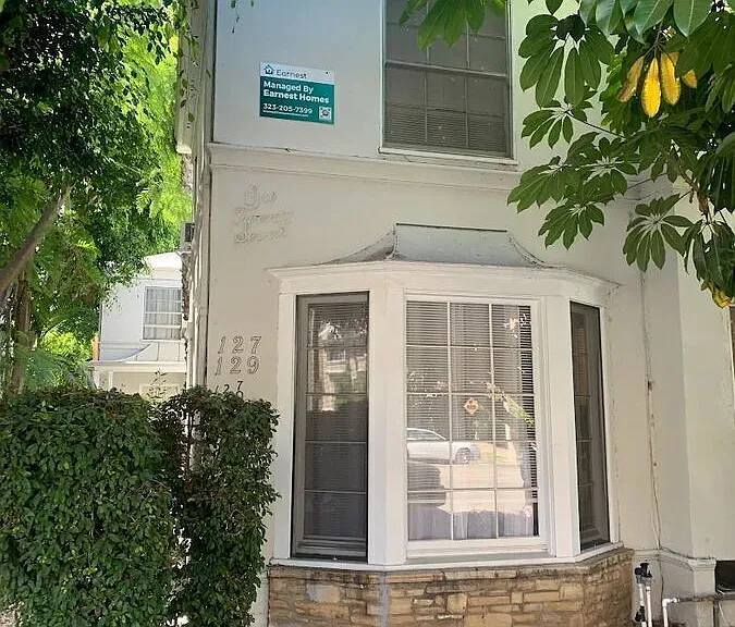 127 N Doheny Dr #127.5 — Photo 20