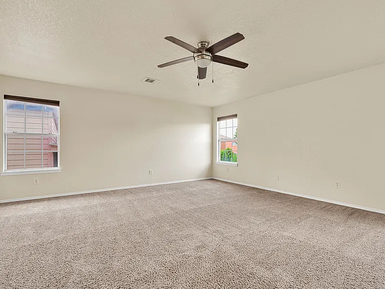21103 Pearl Harvest — Photo 13