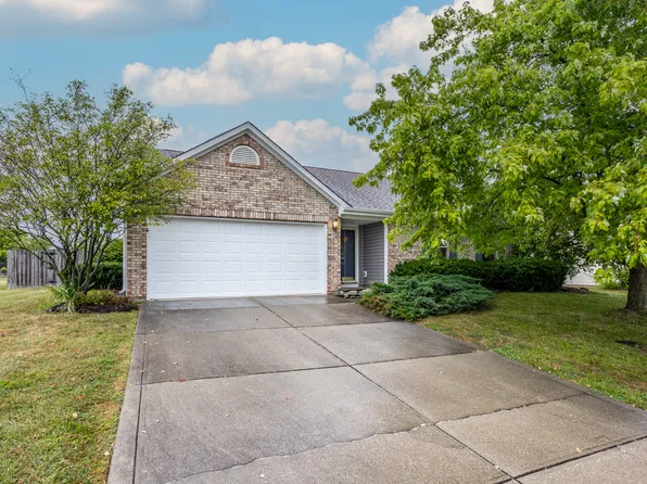 694 Crystal Farms Dr, Avon, IN 46123