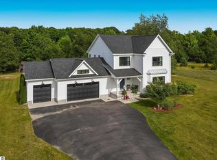 2090 Hayfield Dr, Traverse City, MI 49685
