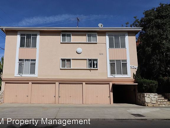 2nd image of 974 Granville Ave APT 2