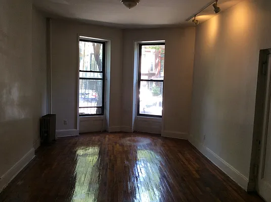 Rented by Peter Jacob, LREB | media 14