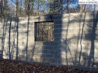 306 Marshalls Way, Jefferson, NC 28640