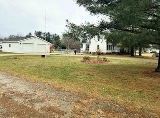 2611 State Rd, Hillsdale, MI 49242