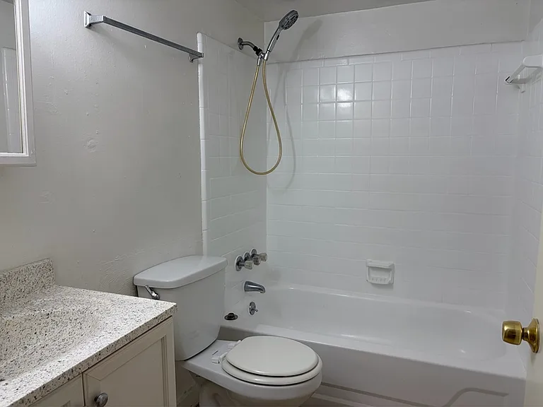 215 Lovelace Dr #11 — Photo 10