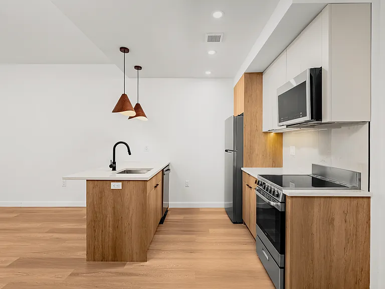 261 Grand Concourse #2716 — Photo 3