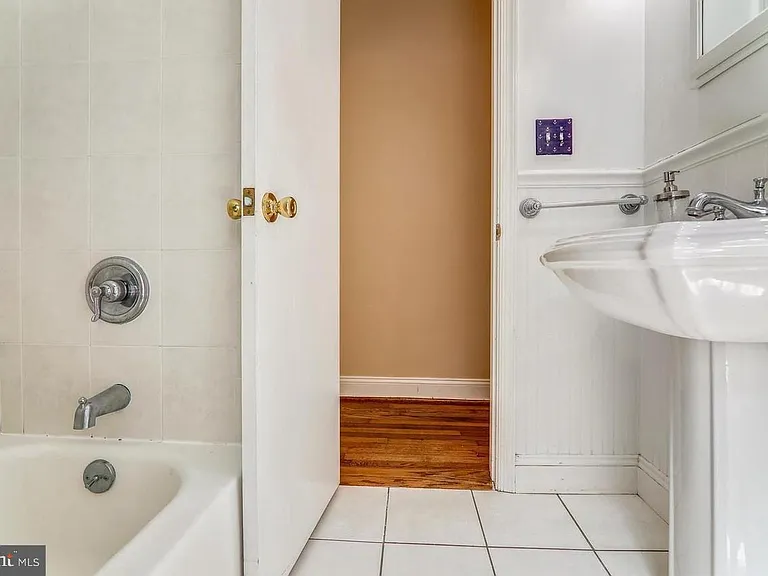 806 New Hampshire Ave NW — Photo 29
