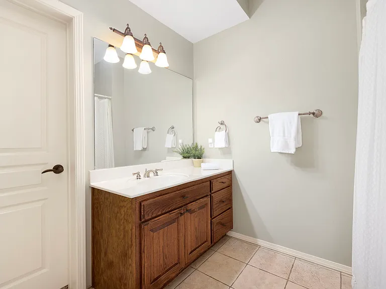2017 NW Desoto Dr — Photo 25