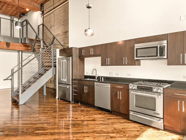 530 S Hewitt St #129 — Photo 9