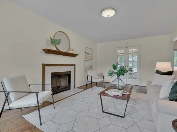 1011 Estelle Ct, Durham, NC 27704