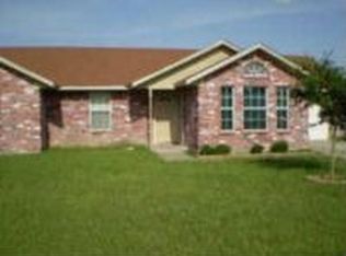 1009 Enlow Cir, Commerce, TX 75428