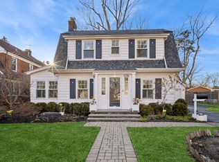 1236 Cavell Ave, Highland Park, IL 60035