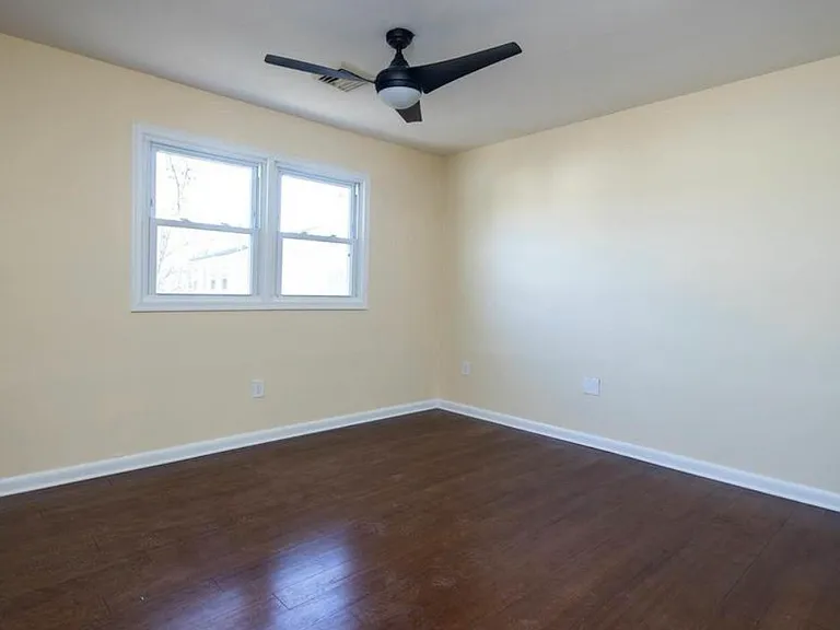 5 Castro Grove Dr — Photo 7