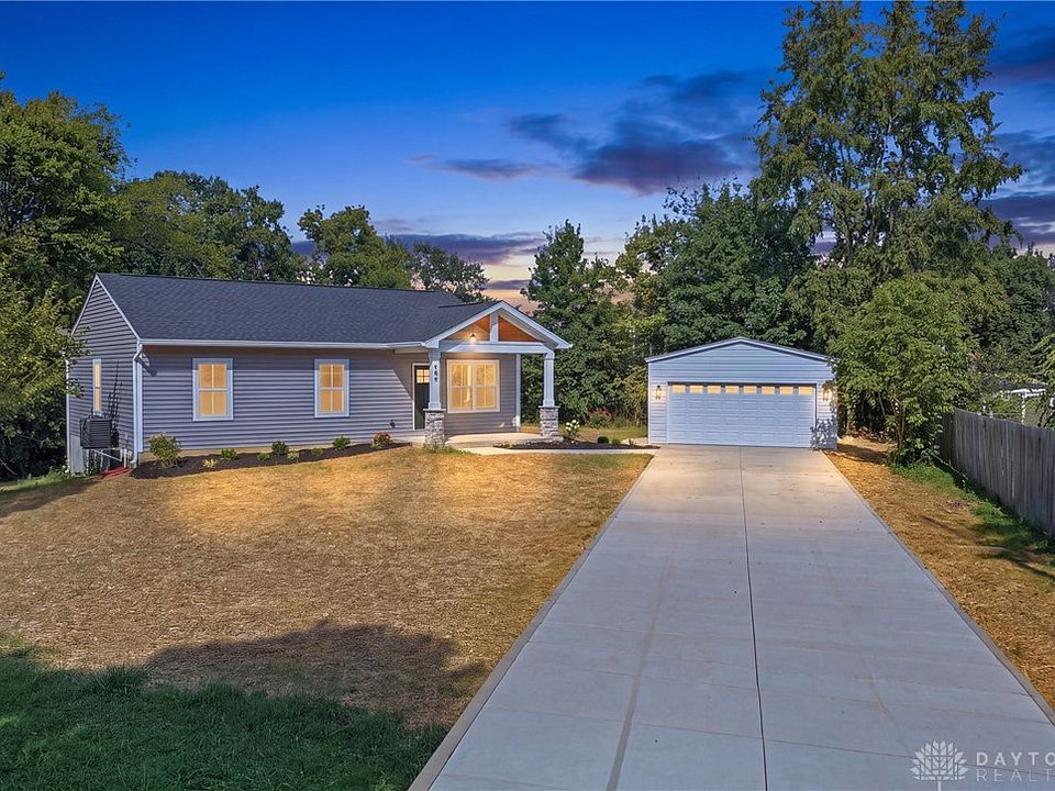 1st image of 988 Crab Tree Ct