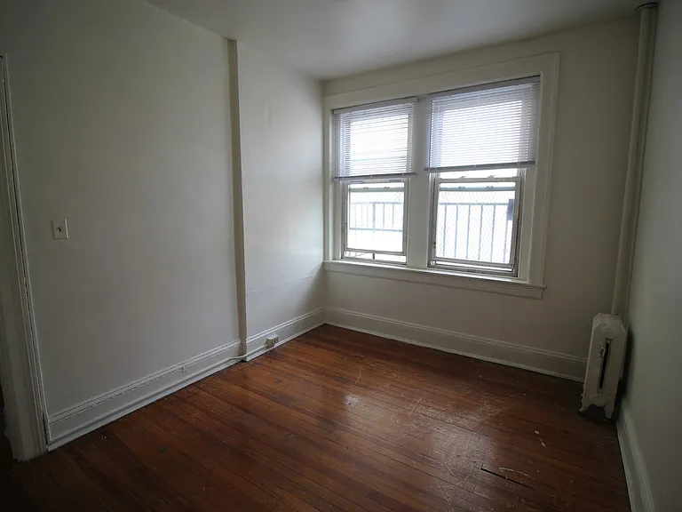 Avon Apartments — Photo 7