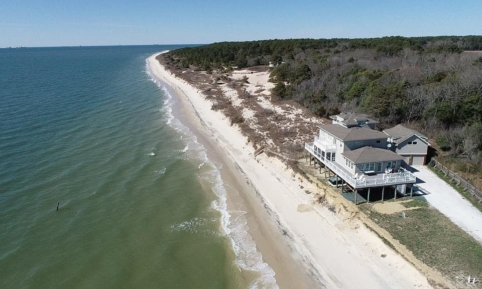 1st image of 2391 Picketts Harbor Dr
