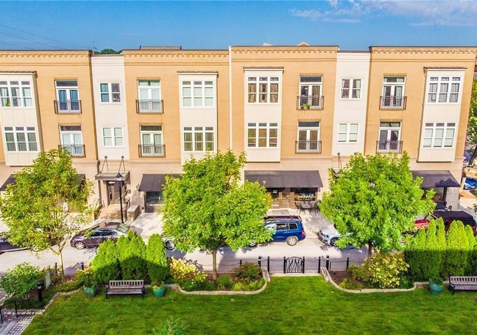 Condo Living near the Beltline! — Photo 1