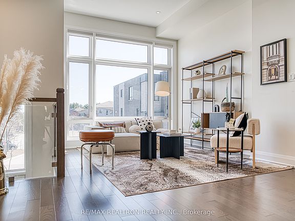 4th image of 10 Hesperus Rd