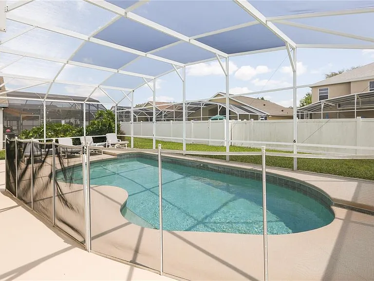 331 Henley Cir — Photo 25