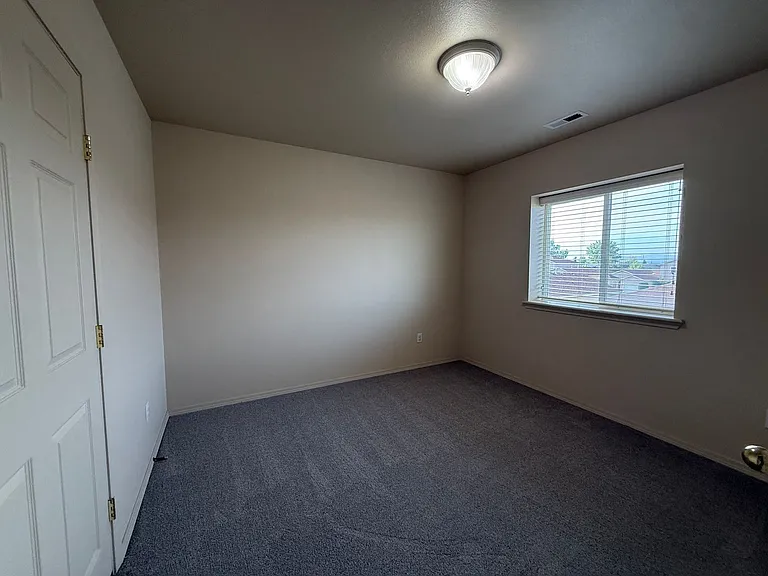 9904 Mia Ln — Photo 31