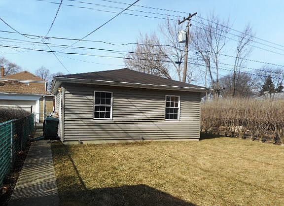 2nd image of 6450 N Kimball Ave