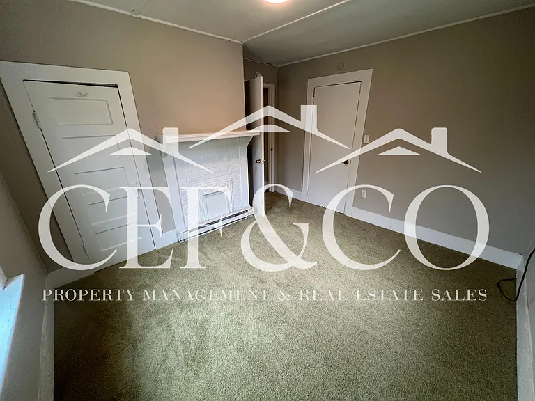 306 Westview Blvd — Photo 2