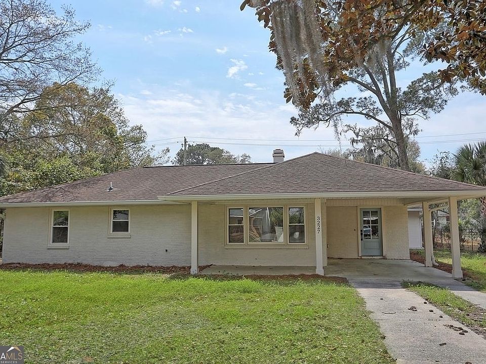 1st image of 3227 Woodlawn Dr