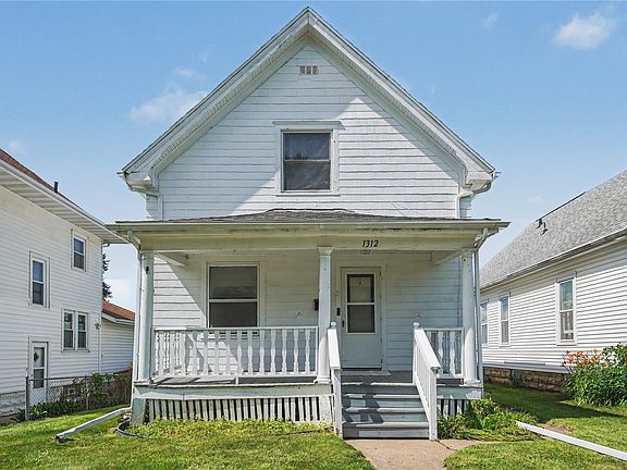 2nd image of 1312 Burch Ave NW