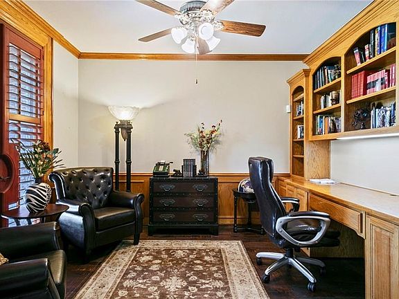 5th image of 5213 Edgewater Ct
