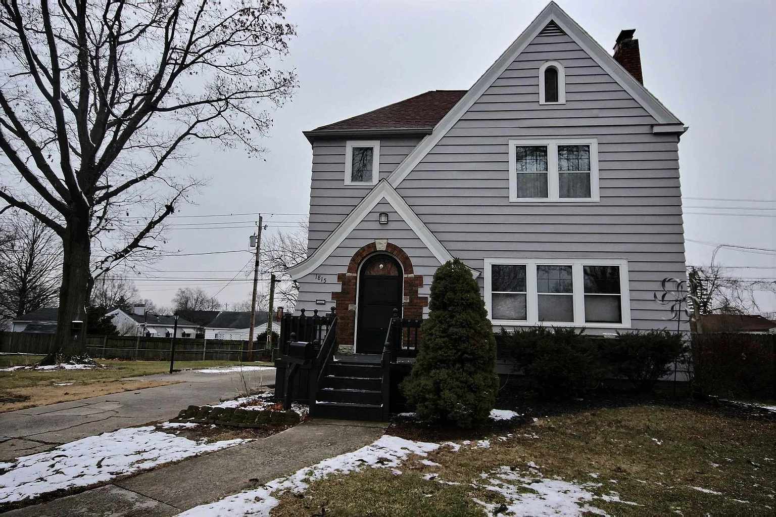 1815 Purdue Dr photo 1