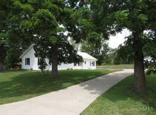 10529 N Shore Dr, Hillsboro, OH 45133