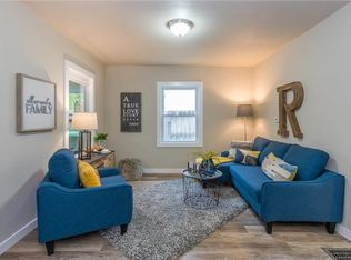 2406 51st St, Des Moines, IA 50310