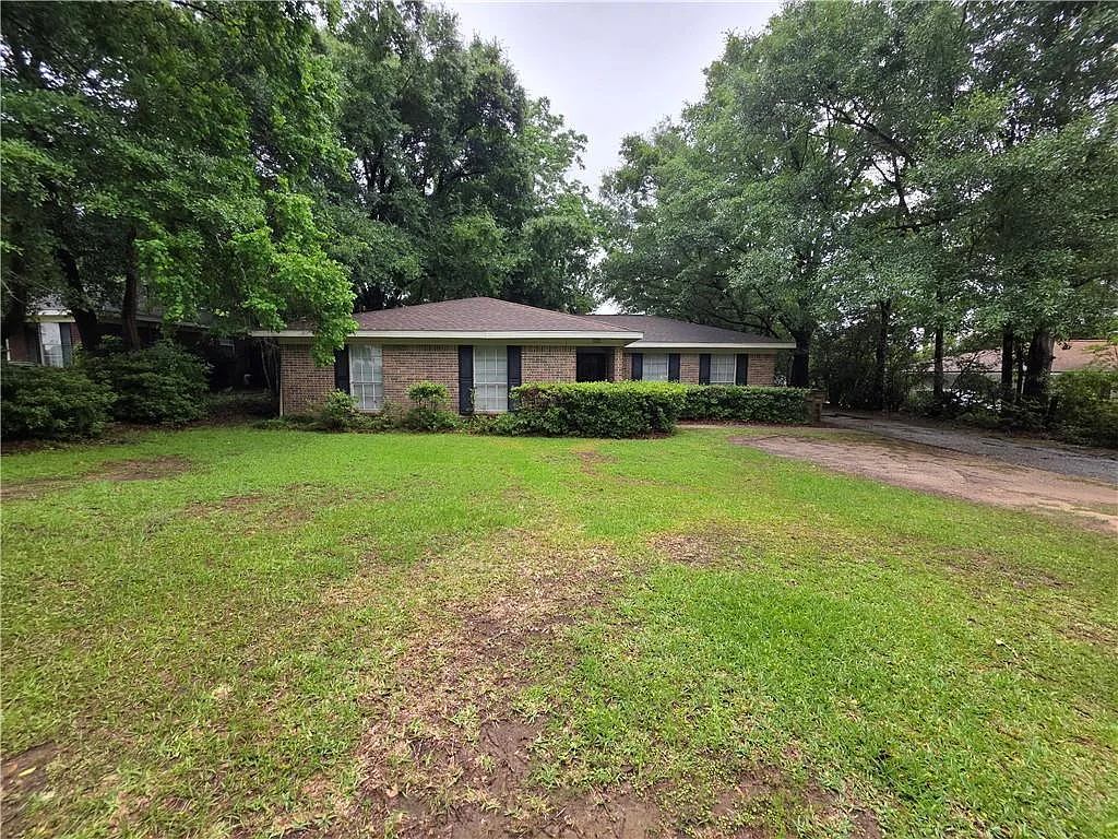 Building Photo - 521 Evergreen Rd
