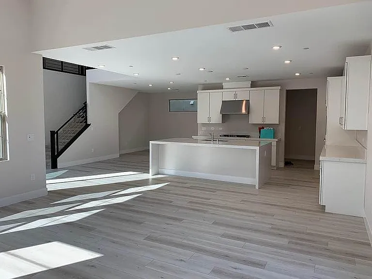 3372 Ponicelli Ln — Photo 3