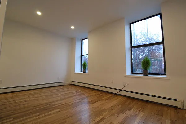 Rented by Blip LLC | media 14