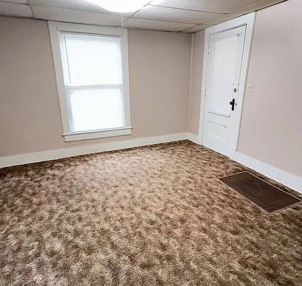 315 N Madison St — Photo 2