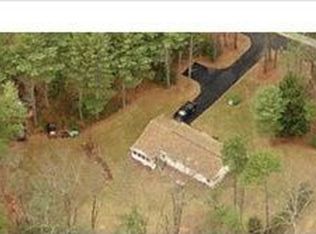 17 Adams Rd, Londonderry, NH 03053