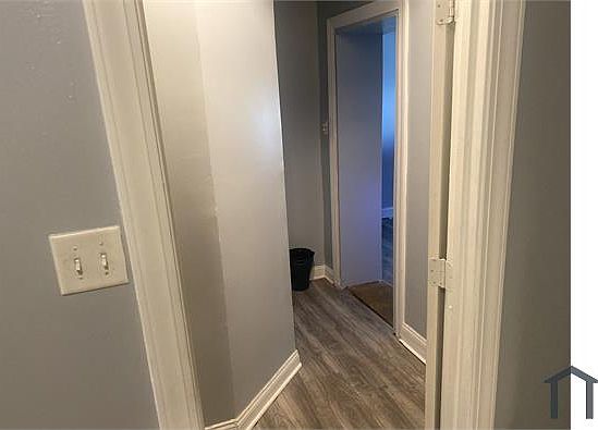4th image of 8215 S Ingleside Ave #1
