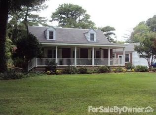 5253 Lake Shores Rd, Virginia Beach, VA 23455