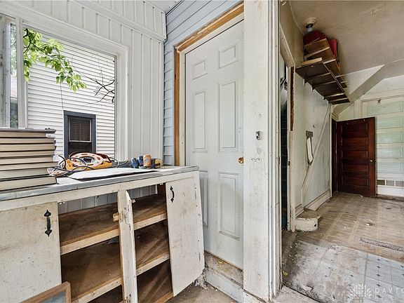 5th image of 63 E Burton Ave
