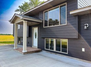 38100 Holly St NW, Stanchfield, MN 55080