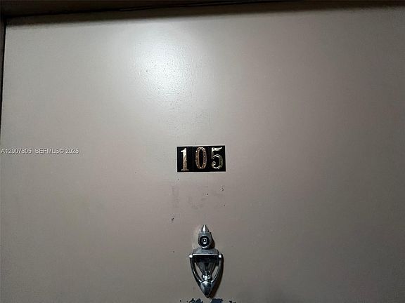 4th image of 8411 NW 8th St APT 105