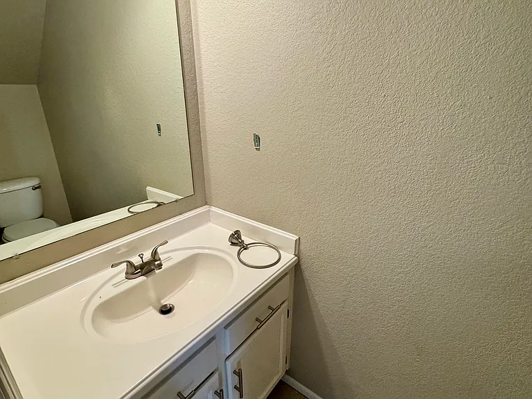 1601 N Saba St #253 — Photo 8