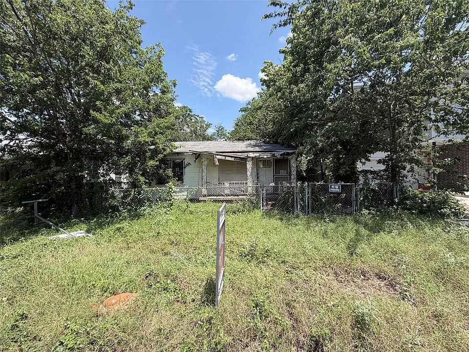 1st image of 1202 Hackberry St