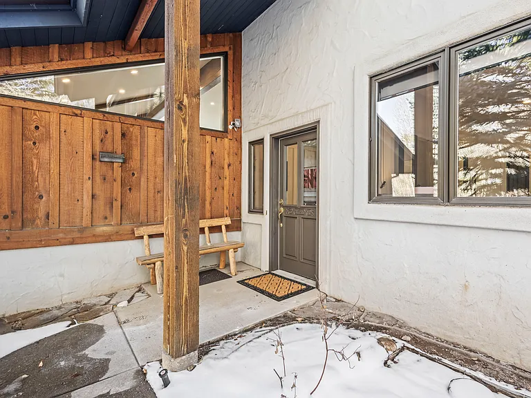 1834 Glacier Ct — Photo 50