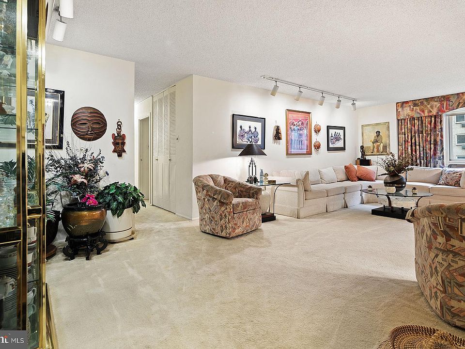 1st image of 1901-45 John F Kennedy Blvd #909-10