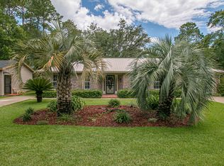 5800 South St, Ocean Springs, MS 39564